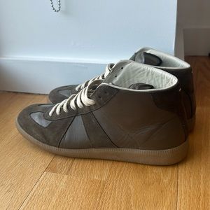 Maison Margiela Men’s shoes. Olive/Gray, 12 US/46 IT